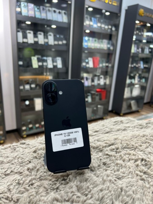 Apple iPhone 16