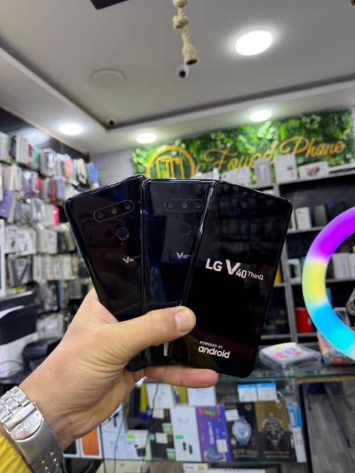 LG v40 thinq